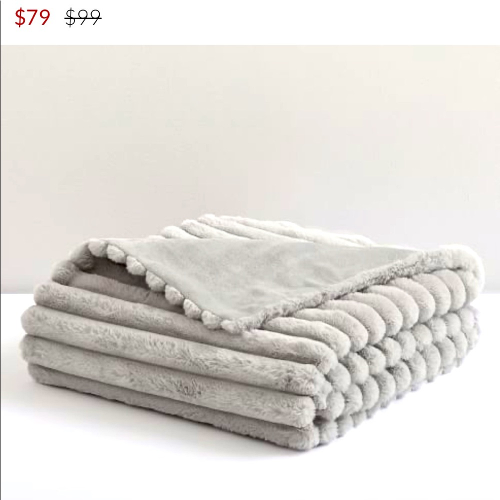 NWT Pottery Barn Channel Faux Fur Throw